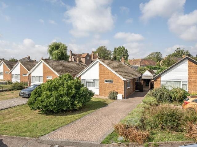 Bungalow for sale in Woodnesborough, Ash