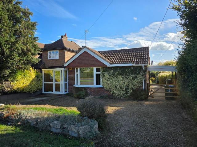 Bungalow for sale in Bierton, Buckinghamshire