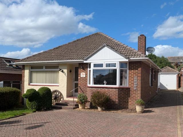 Bungalow for sale in Hill Park, Fareham