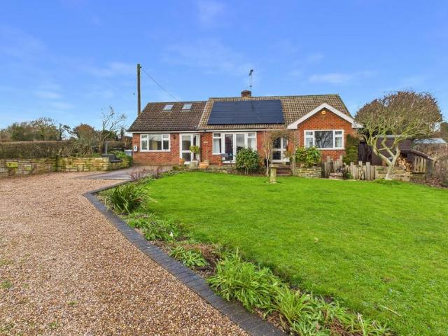 Bungalow for sale in Alverton, East Midlands