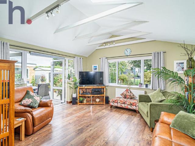 Bungalow for sale in Yaverland, Sandown