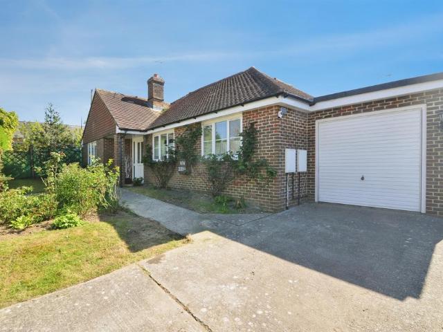 Bungalow for sale in Westfield, Heathlands