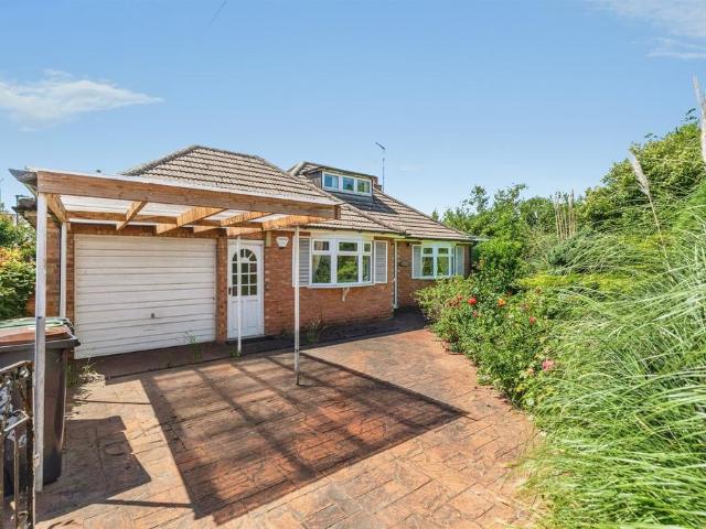 Bungalow for sale in Rushden