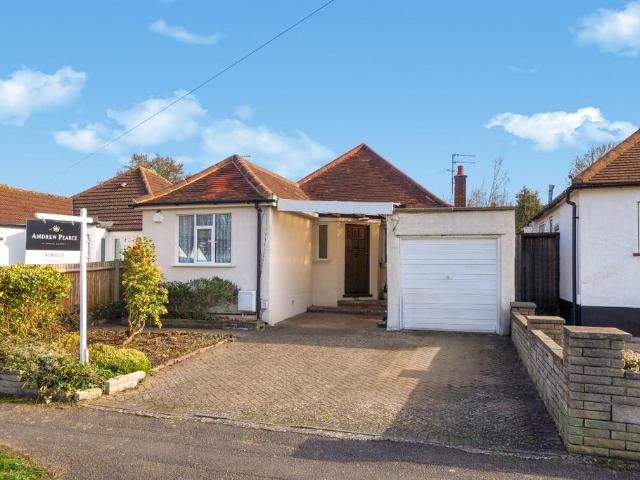 Bungalow for sale in Lane, Greater London