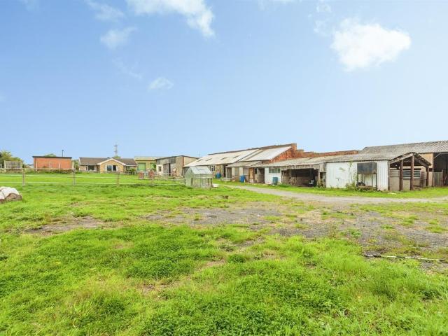 Bungalow for sale in Horbury, West Yorkshire