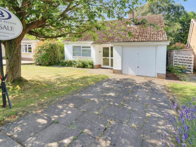 Bungalow for sale in Wistaston