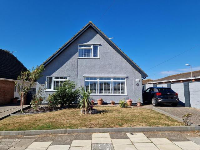 Bungalow for sale in Porthcawl, Nottage