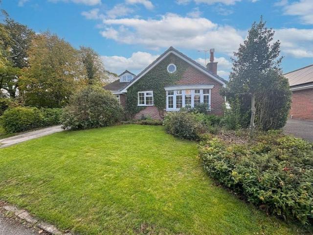 Bungalow for sale in Holmes Chapel