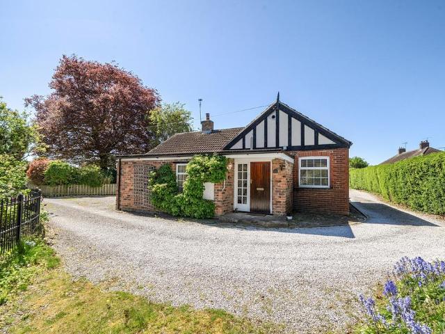 Bungalow for sale in Fishers Green, North Yorkshire