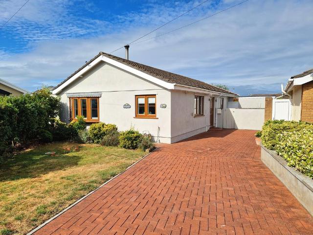 Bungalow for sale in Porthcawl, Nottage