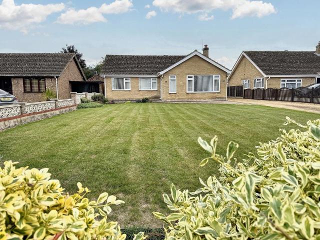 Bungalow for sale in Barway, Cambridgeshire