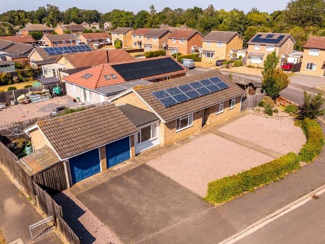 Bungalow for sale in Clay Lake, Gosberton Clough