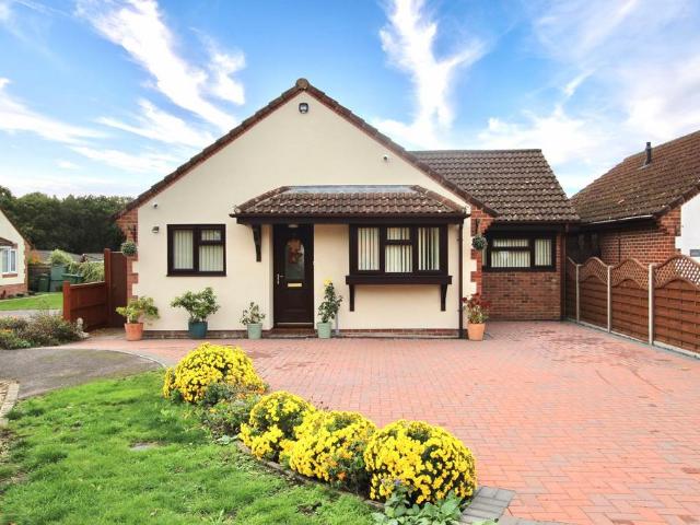 Bungalow for sale in Fleetend, Fareham