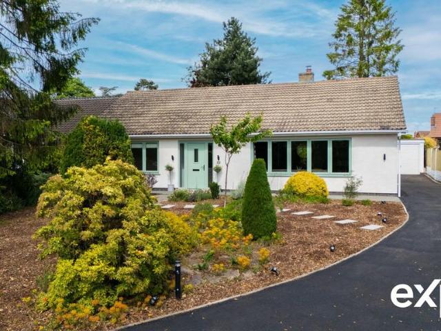 Bungalow for sale in Gedling, East Midlands