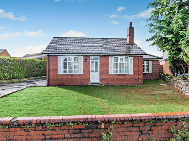Bungalow for sale in Shelley, Skelmanthorpe