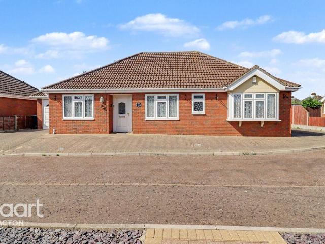 Bungalow for sale in Dale Hill, Essex