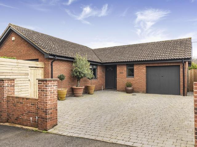 Bungalow for sale in Ewyas Harold