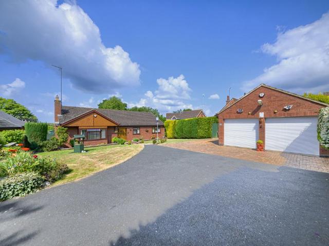 Bungalow for sale in Brambleside, Kettering