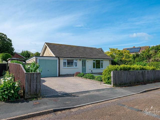 Bungalow for sale in Appley, Ryde