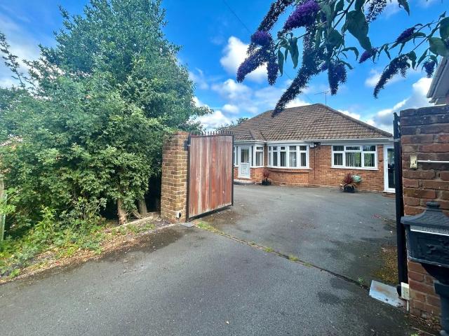 Bungalow for sale in Ruiton, Dudley