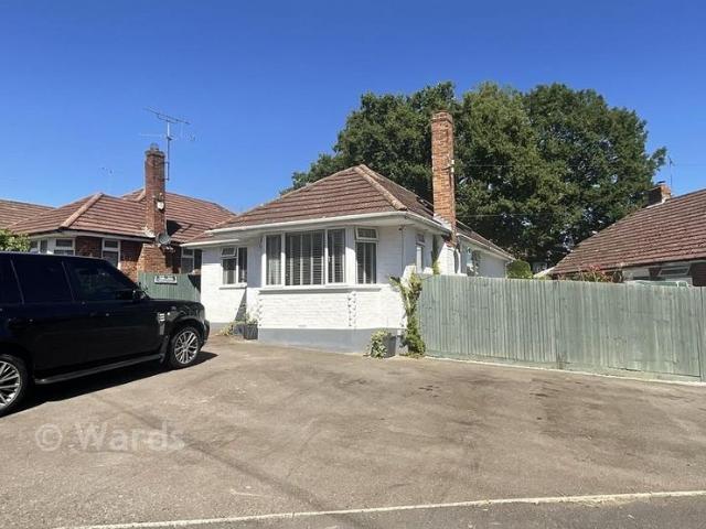 Bungalow for sale in Bridgefield, Kent