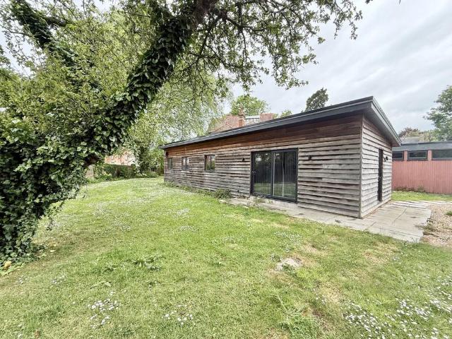 Bungalow for sale in Wotton Pitch, Gloucester