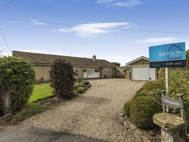 Bungalow for sale in Wormelow, Much Birch