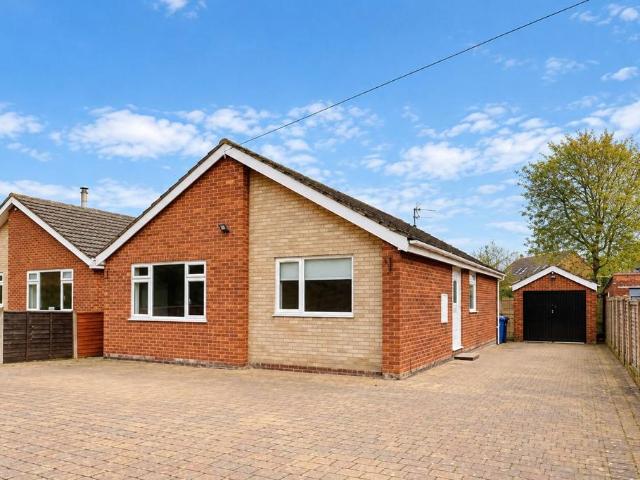 Bungalow for sale in North Kelsey CP, West Lindsey