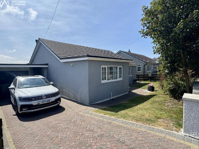 Bungalow for sale in Llanfaethlu