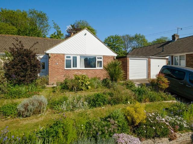 Bungalow for sale in Folkestone, Etchinghill