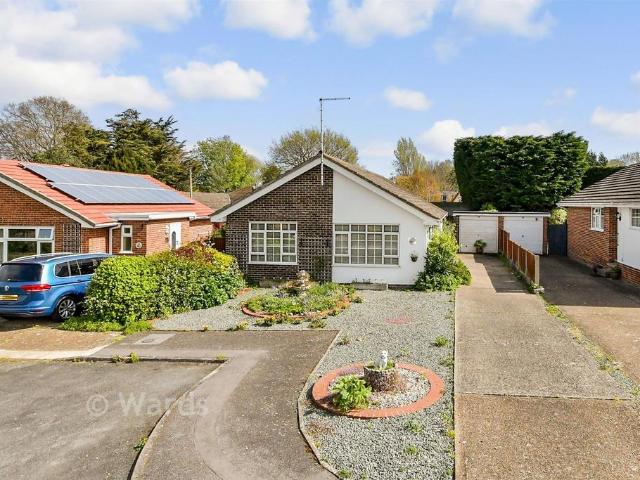 Bungalow for sale in Upper Walmer, Dover