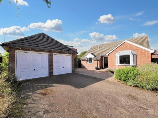 Bungalow for sale in Eastbridge, Suffolk