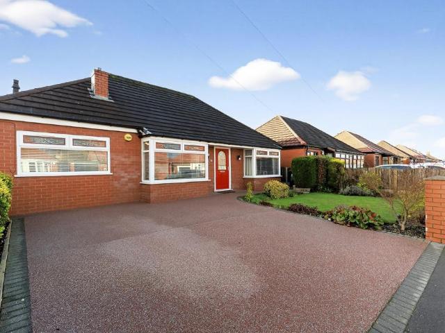 Bungalow for sale in Holden Fold, Pendock