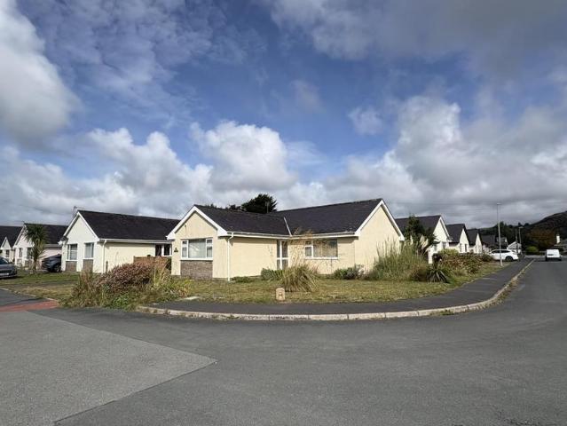 Bungalow for sale in Porthmadog, Morfa Bychan