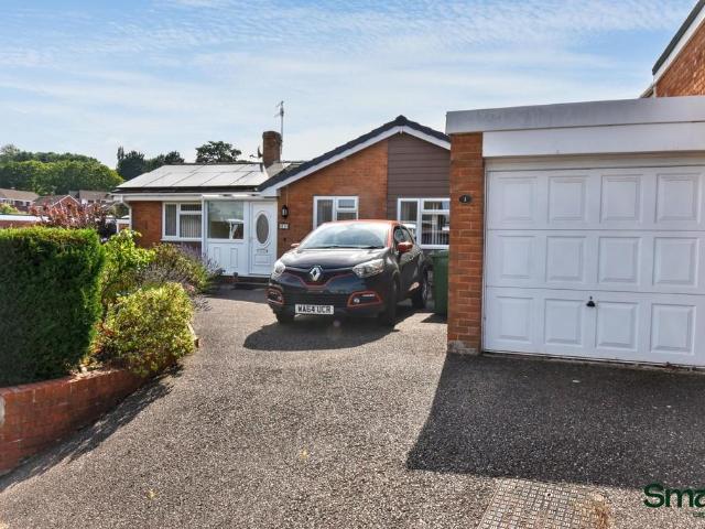 Bungalow for sale in Foxhayes, Watergate