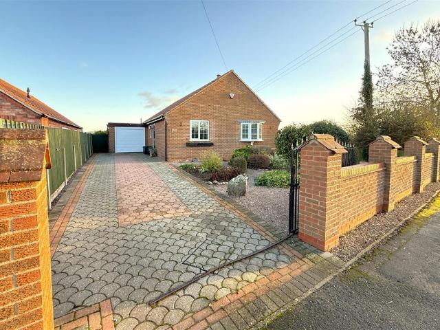 Bungalow for sale in Barholm, Lincolnshire