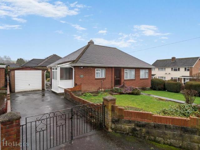 Bungalow for sale in Trehafren, Newtown