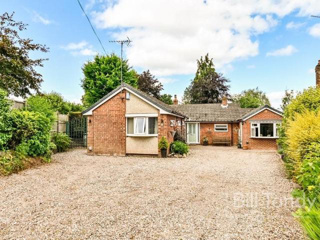Bungalow for sale in Lichfield, Boley Park