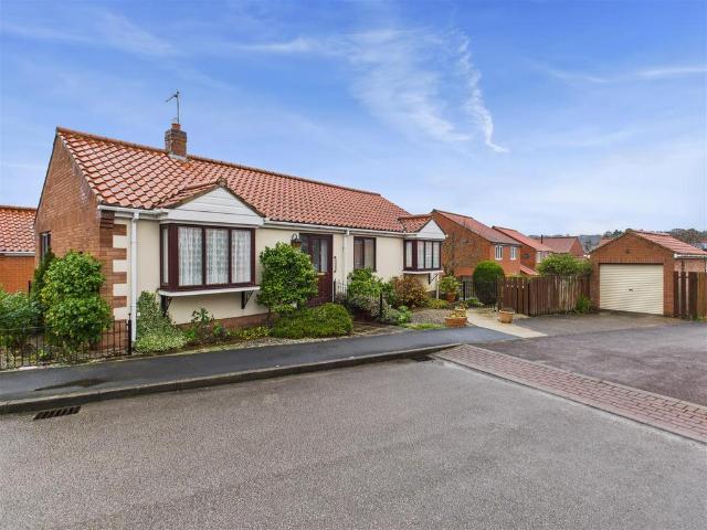 Bungalow for sale in South Cave, Riplingham