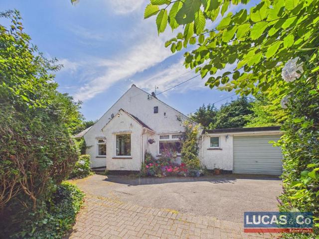 Bungalow for sale in Llanfair Pwllgwyngyll, Wales