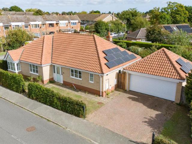 Bungalow for sale in Maidensgrave, Eastbridge