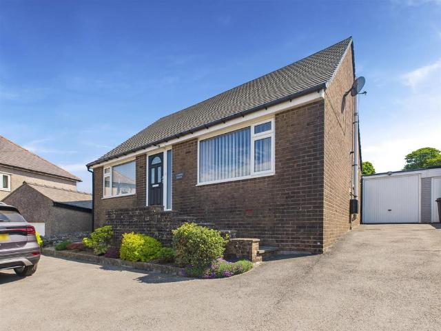 Bungalow for sale in Charlesworth, East Midlands