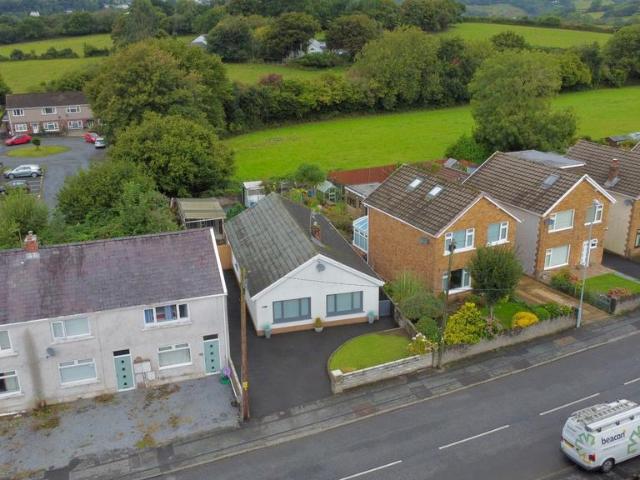 Bungalow for sale in Pontarddulais, Wales