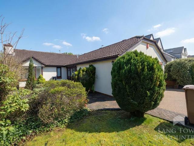 Bungalow for sale in Mount Wise