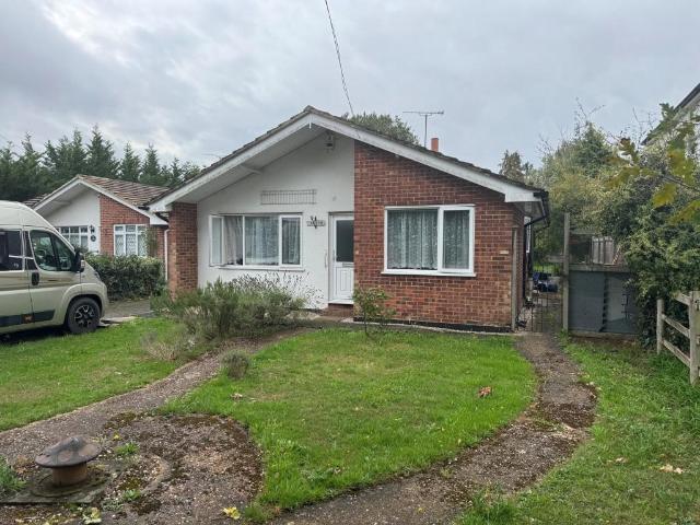 Bungalow for sale in Shadoxhurst, Ashford