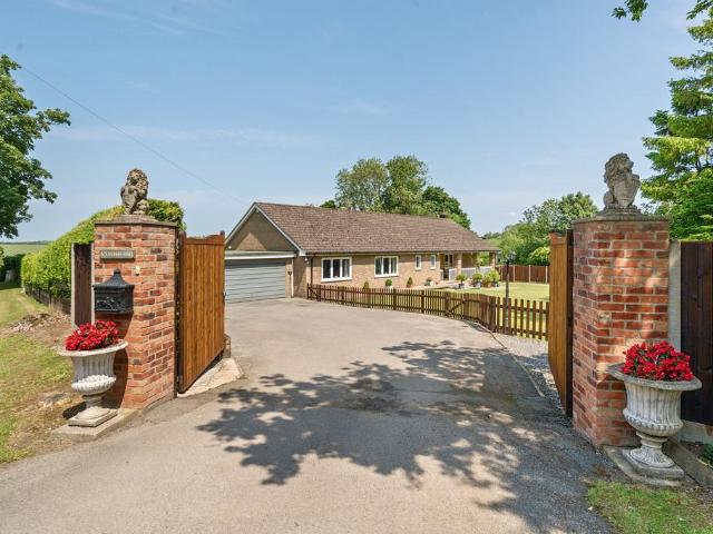 Bungalow for sale in Fulletby, Belleau