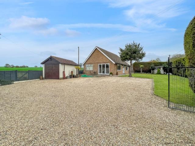 Bungalow for sale in Bradwell, Chipping Hill
