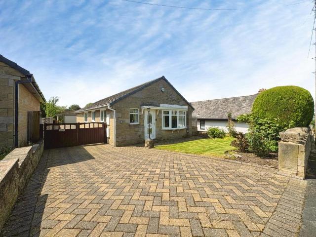 Bungalow for sale in Greatwood, Skipton