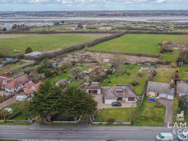 Bungalow for sale in Dale Hill, Essex