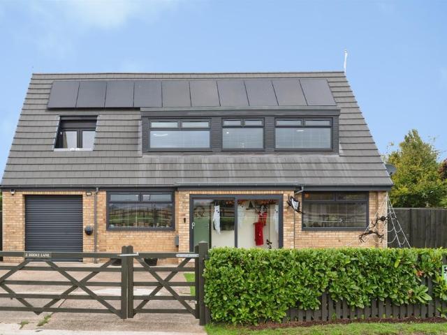 Bungalow for sale in Camerton, Thorngumbald